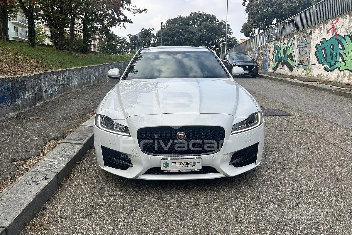 Jaguar Xf 2020 photo 2