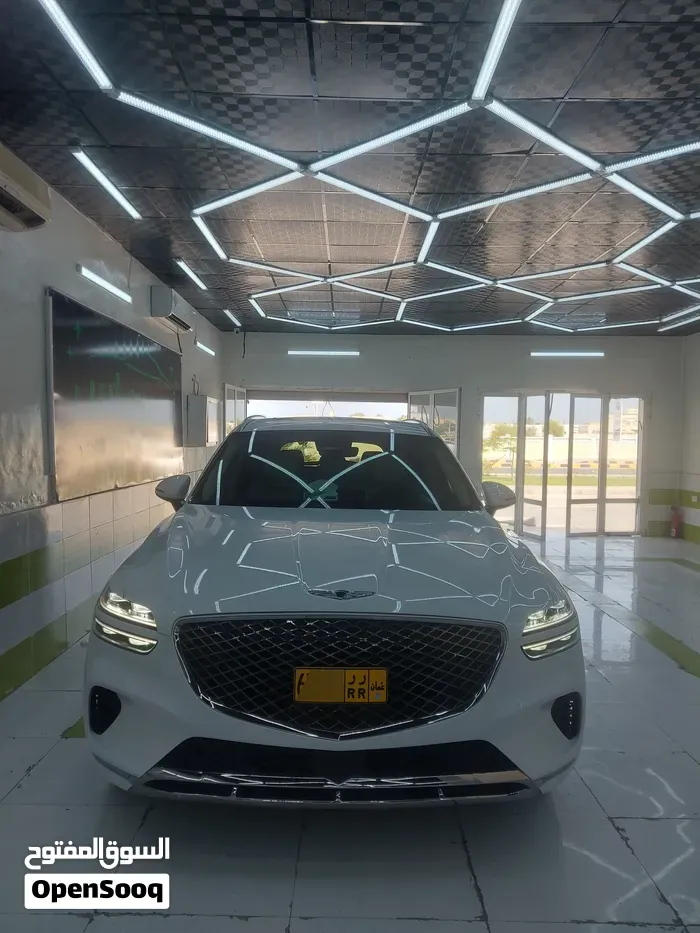 Genesis Gv70
