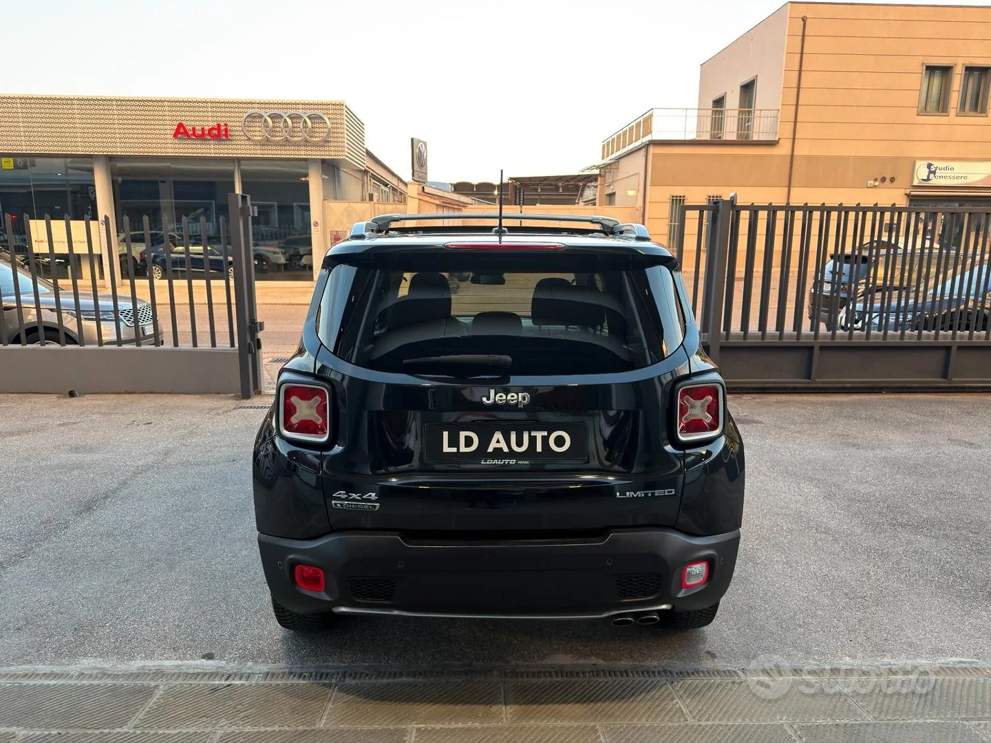 Jeep Renegade 2015 photo 4