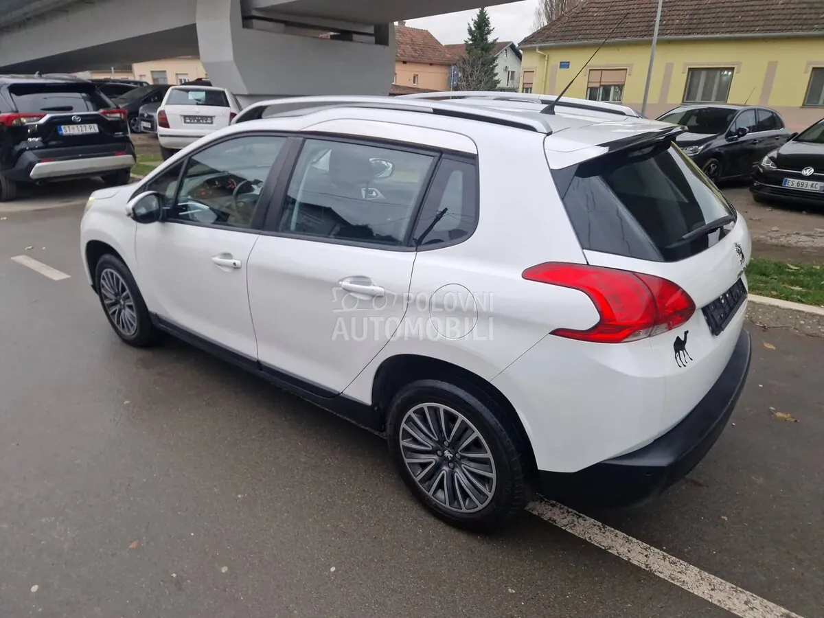 Peugeot 2008 2013 photo 2