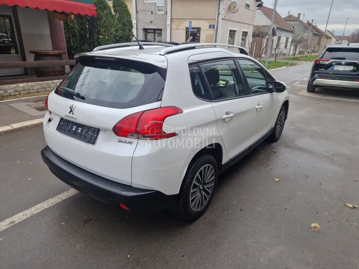 Peugeot 2008 2013 photo 4