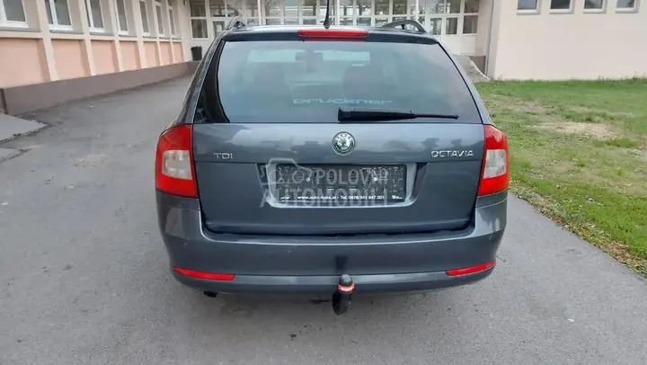 Skoda Octavia 2012 photo 5
