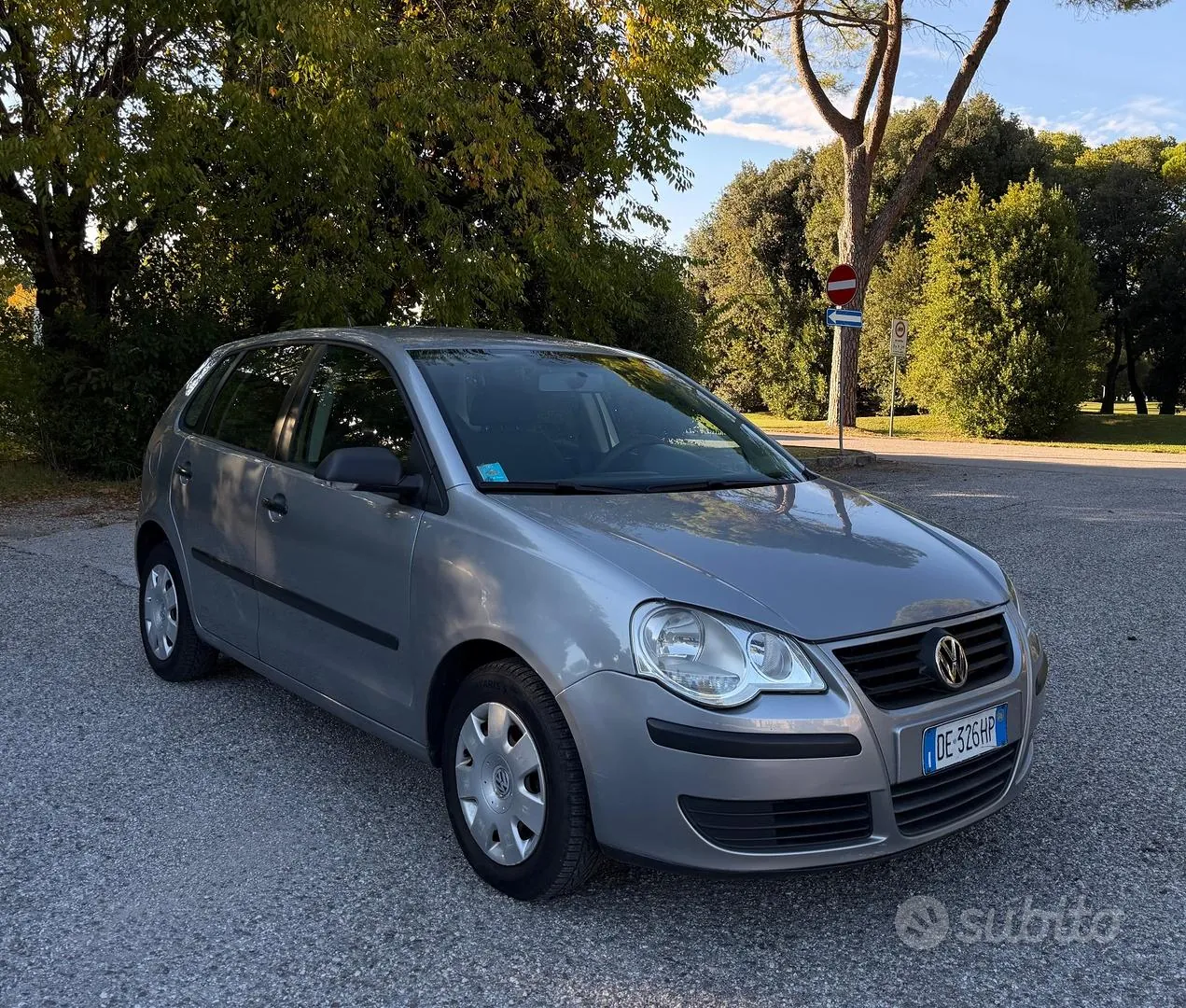 Volkswagen Polo 2006 photo 2