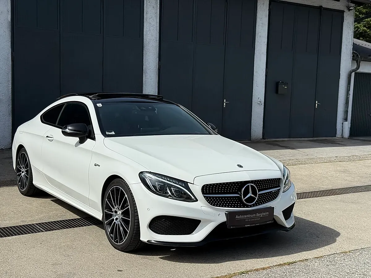 Mercedes-Benz C-Class 2018 photo 2