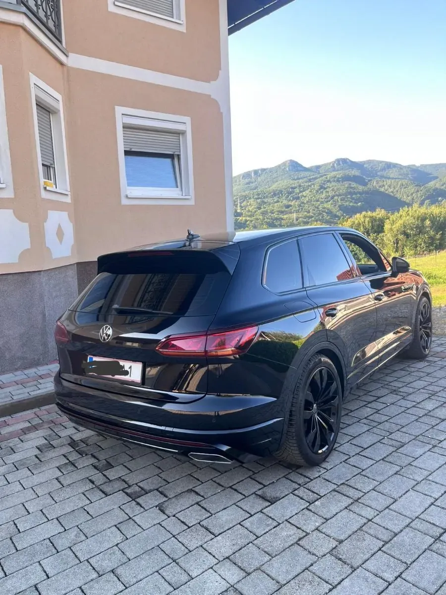 Volkswagen Touareg 2020 photo 3