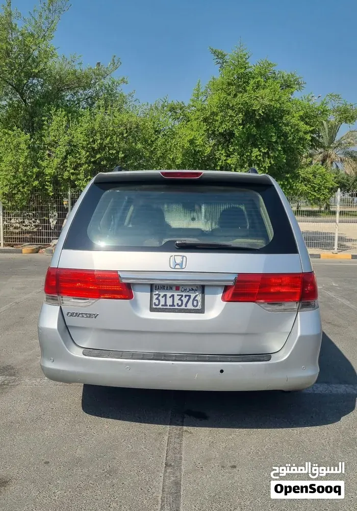 Honda Odyssey 2010 photo 3