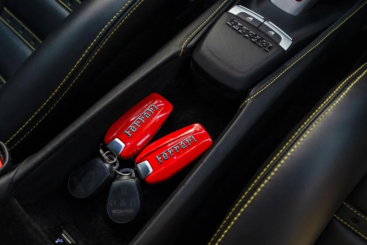 Ferrari 488 2016 photo 4