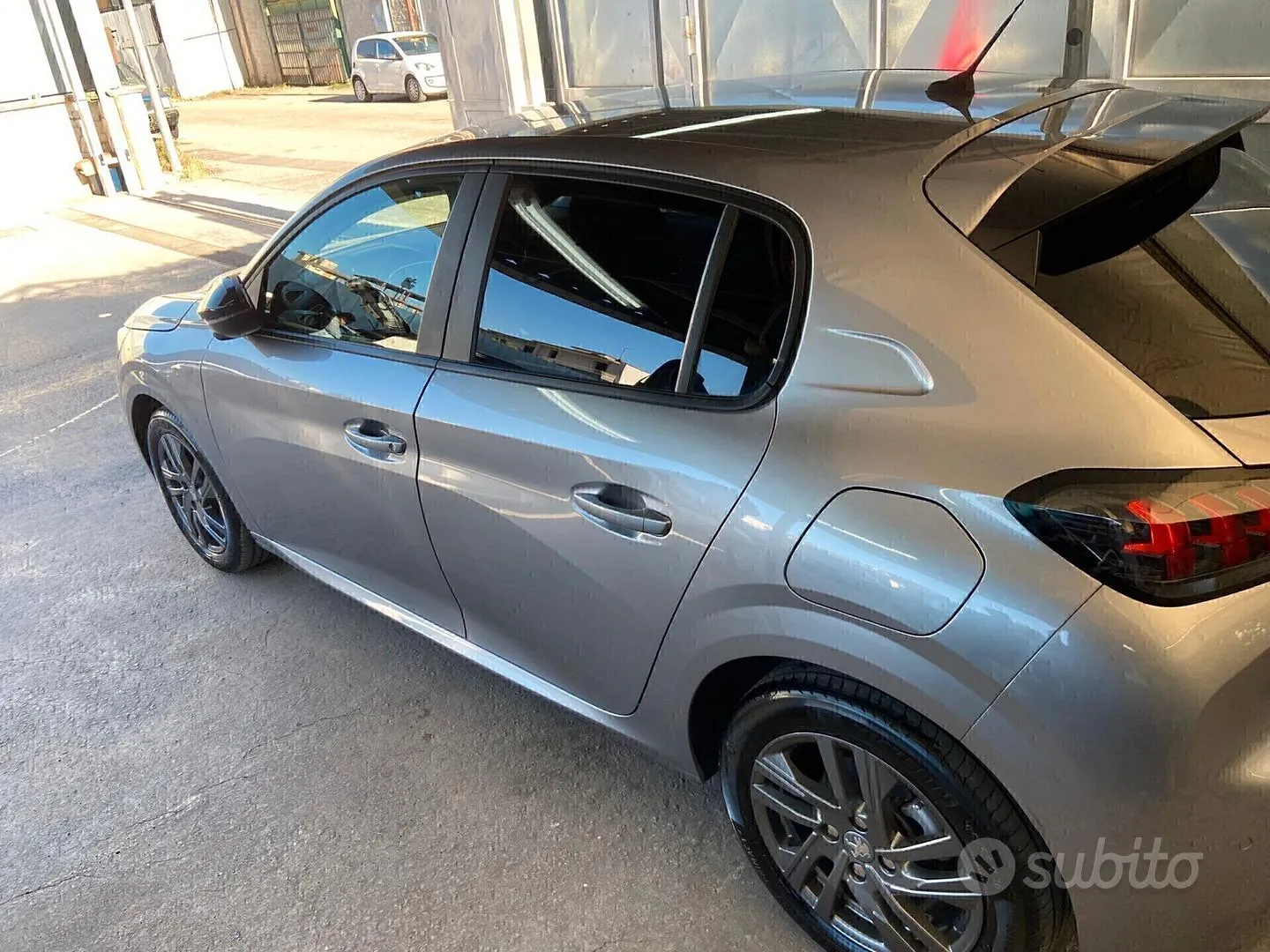 Peugeot 208 2022 photo 4