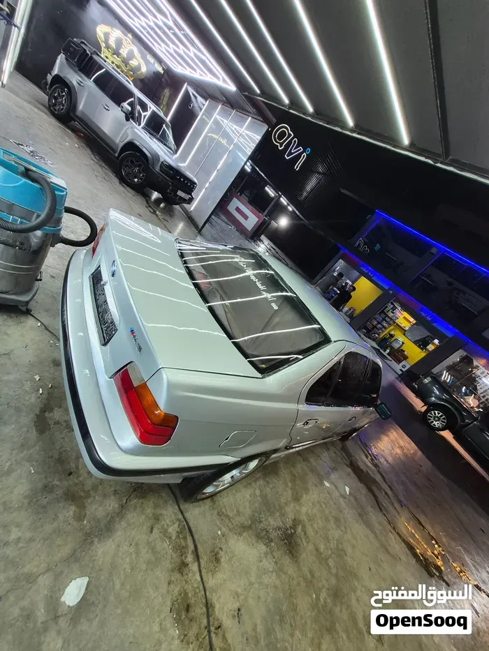 BMW 3 Series 1991 photo 4