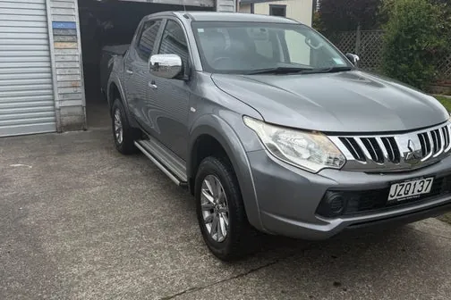 Mitsubishi Triton