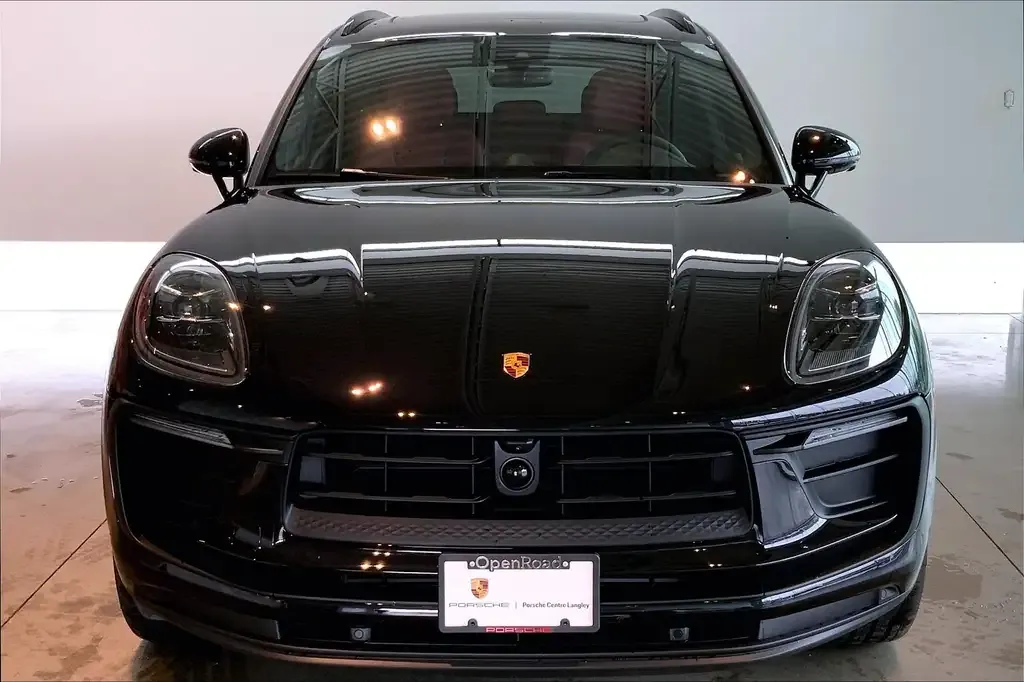 Porsche Macan 2025 photo 2