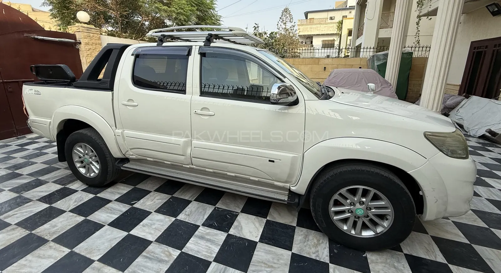 Toyota Hilux