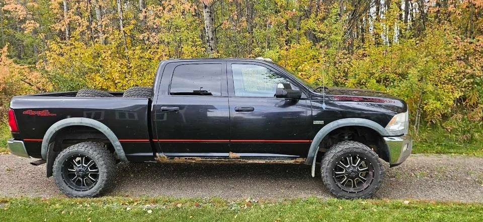 Ram 2500 Power Wagon 2011 photo 2