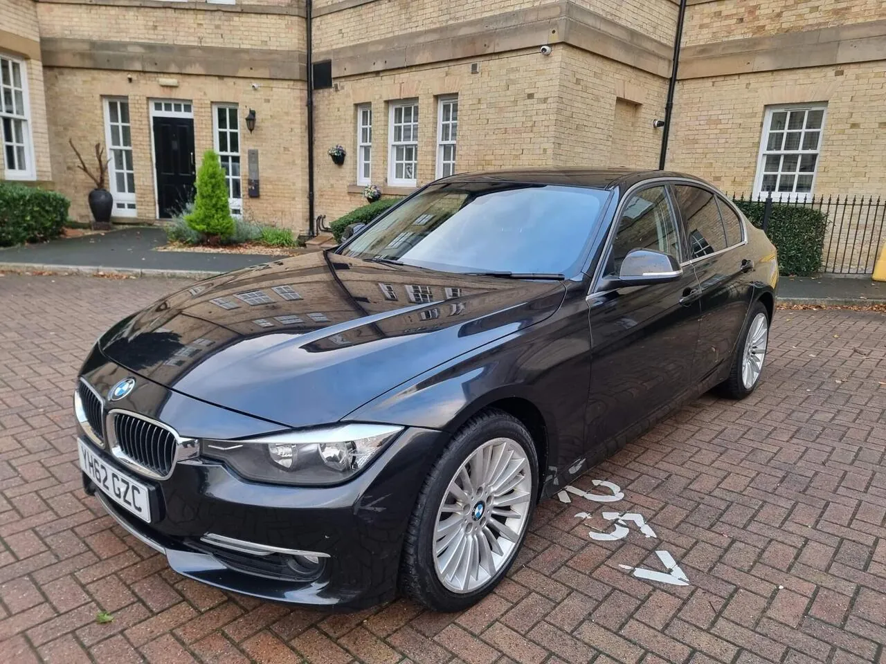 BMW 3 Series 2012 photo 3