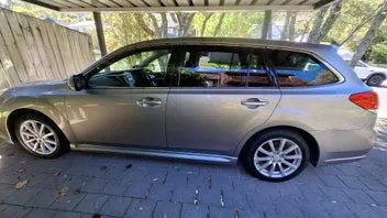 Subaru Legacy 2011 photo 4