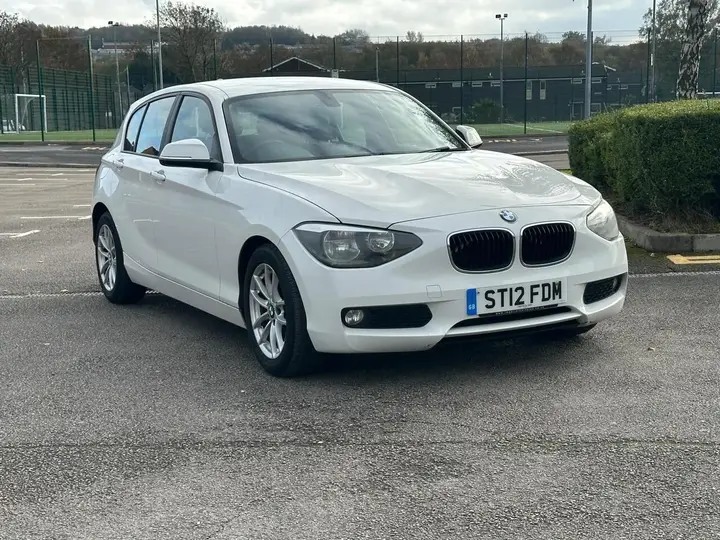 BMW 1 Series 2012 photo 2