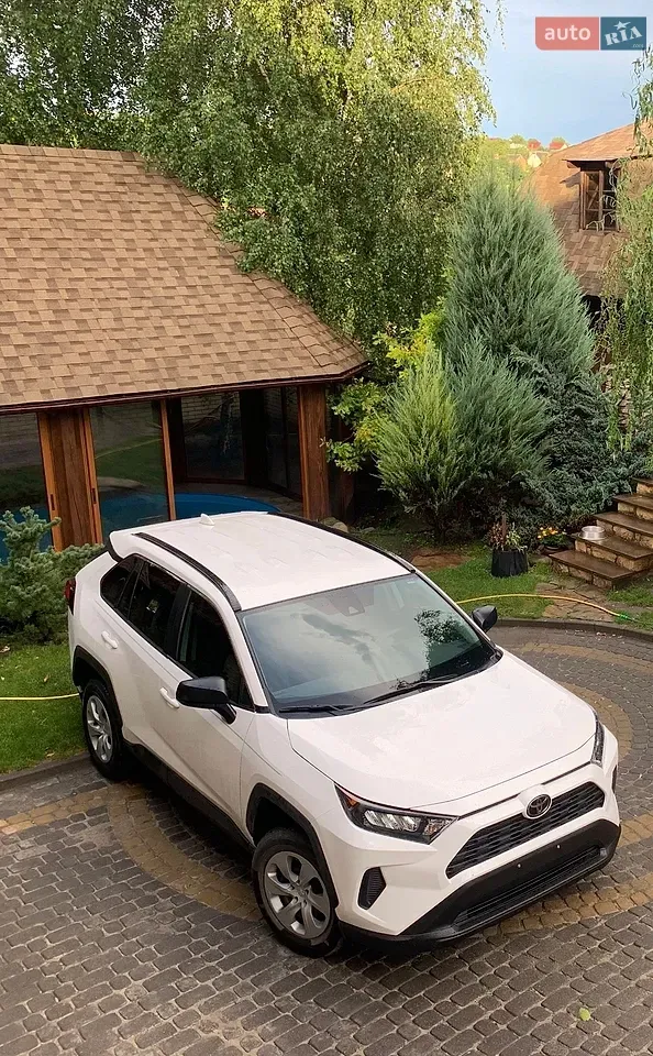 Toyota Rav4 2019 photo 2