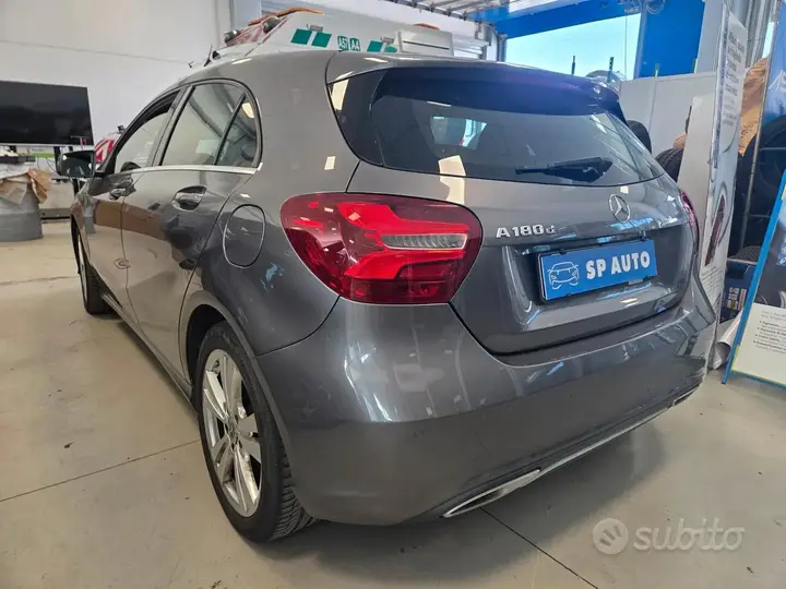 Mercedes-Benz A-Class 2018 photo 4