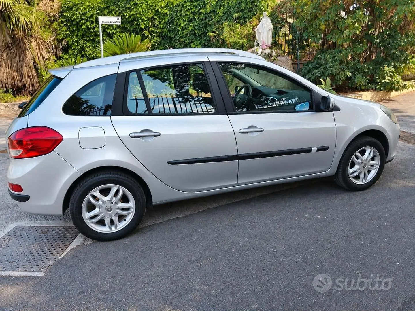 Renault Clio 2009 photo 4