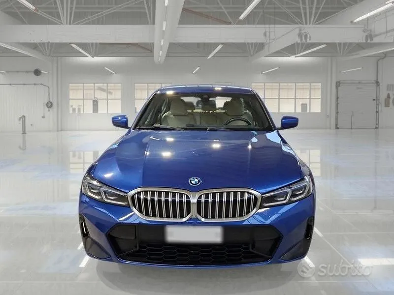 BMW 320 2023 photo 2