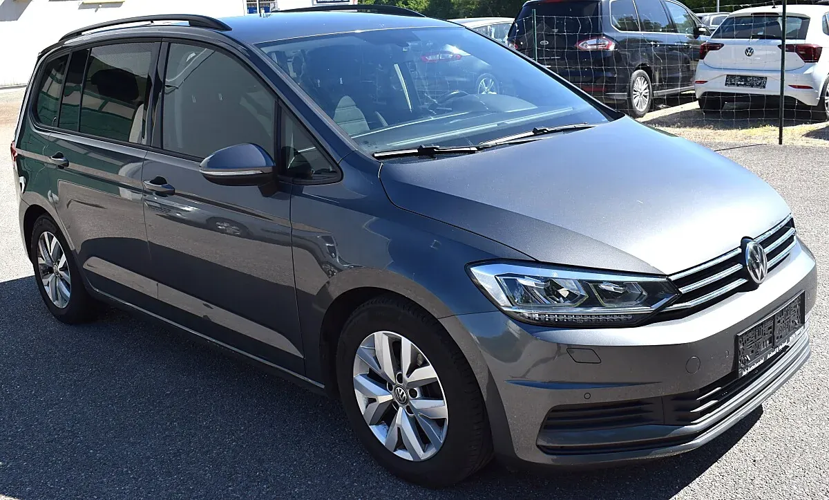 Volkswagen Touran 2018 photo 3