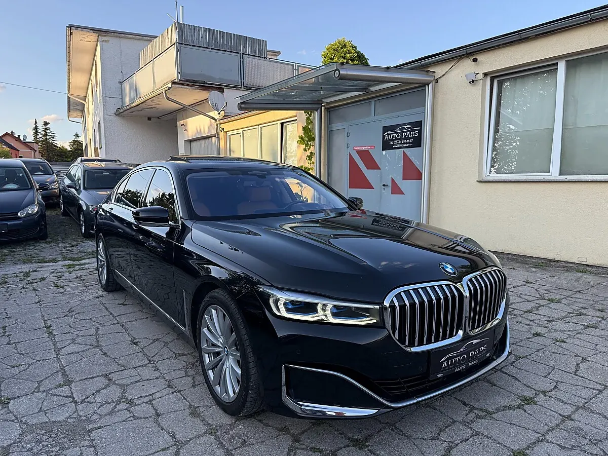 BMW 7 Series 2019 photo 3