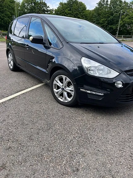 Ford S-Max 2013 photo 2