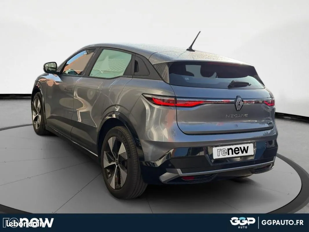 Renault Megane 2023 photo 3