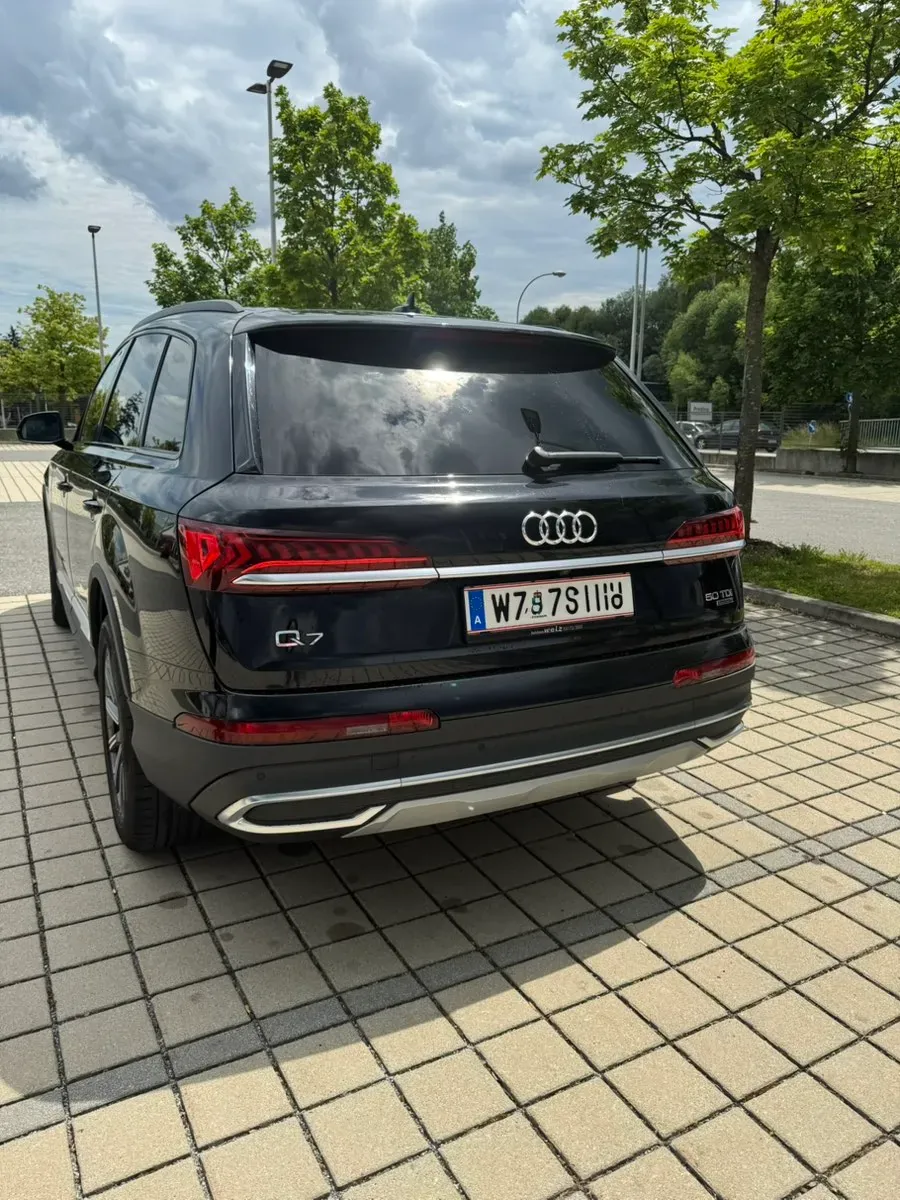 Audi Q7 2019 photo 3