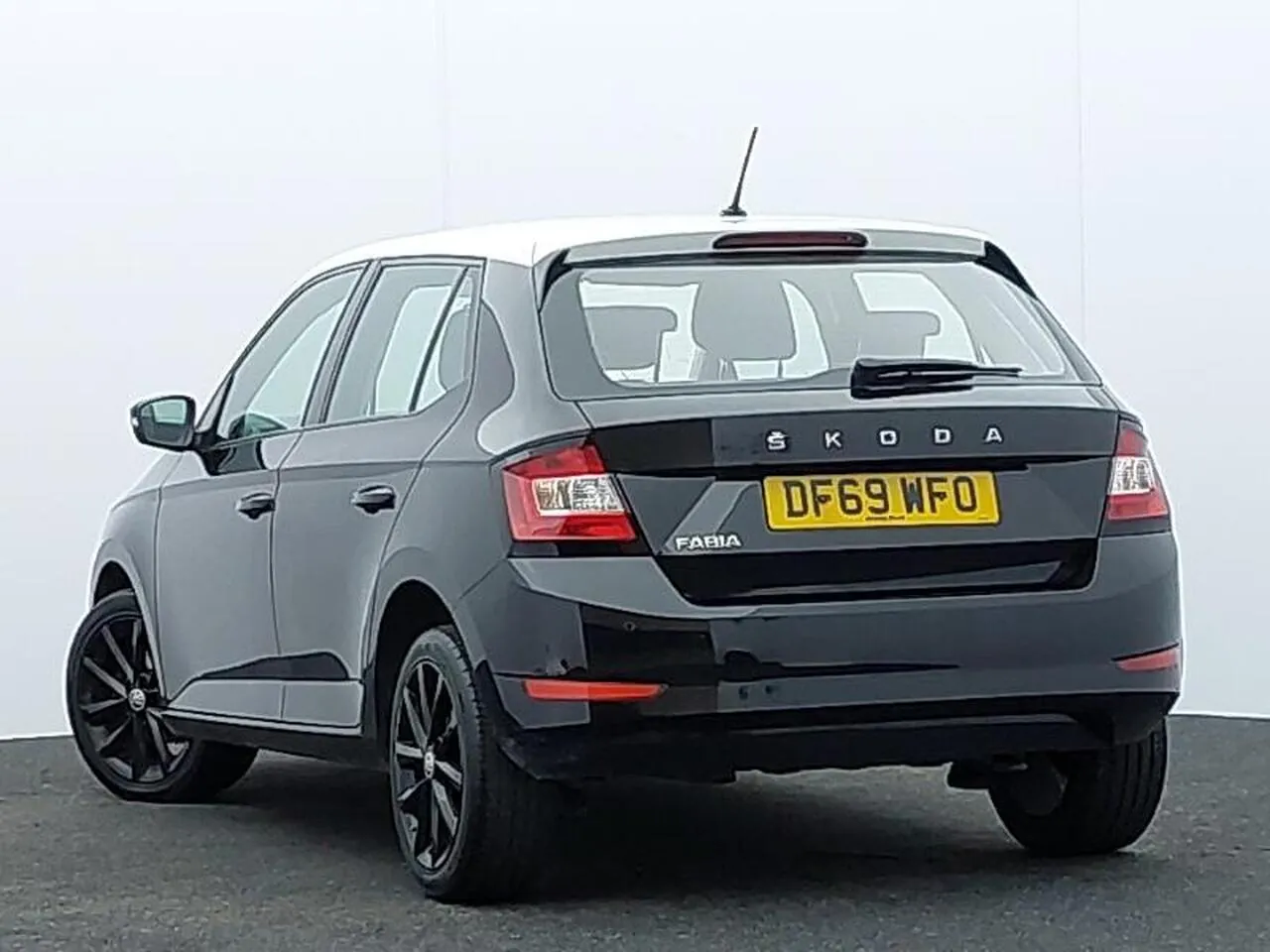 Skoda Fabia 2020 photo 2