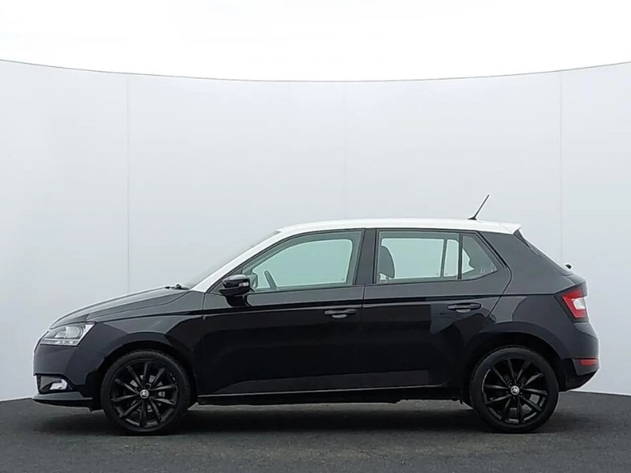 Skoda Fabia 2020 photo 4