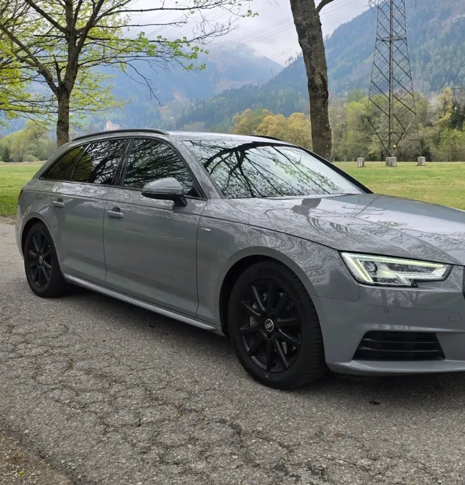 Audi A4 2017 photo 2