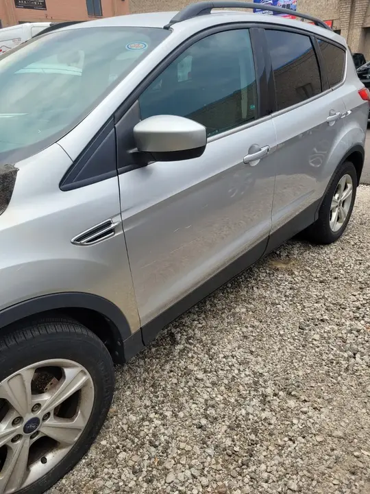 Ford Escape 2014 photo 2