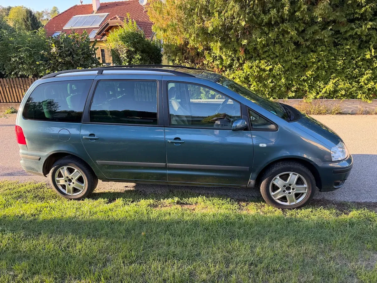Volkswagen Sharan 2002 photo 3
