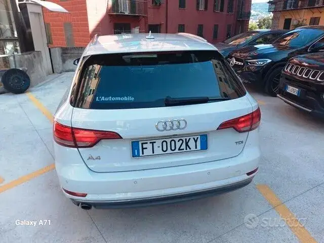 Audi A4 Avant 2017 photo 2
