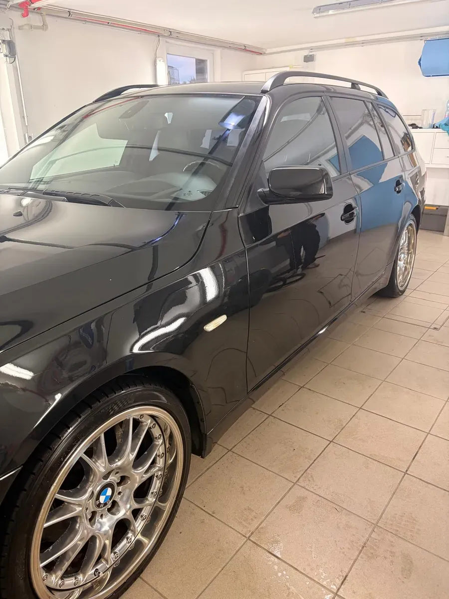 BMW 5 Series 2009 photo 3