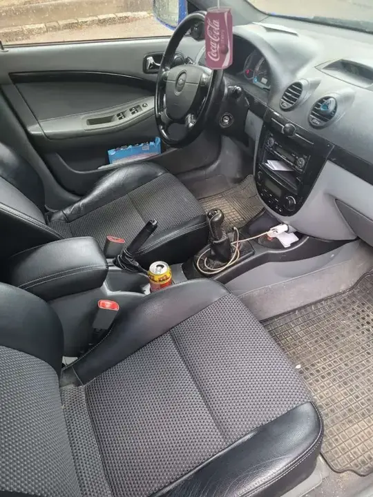 Chevrolet Lacetti 2010 photo 3