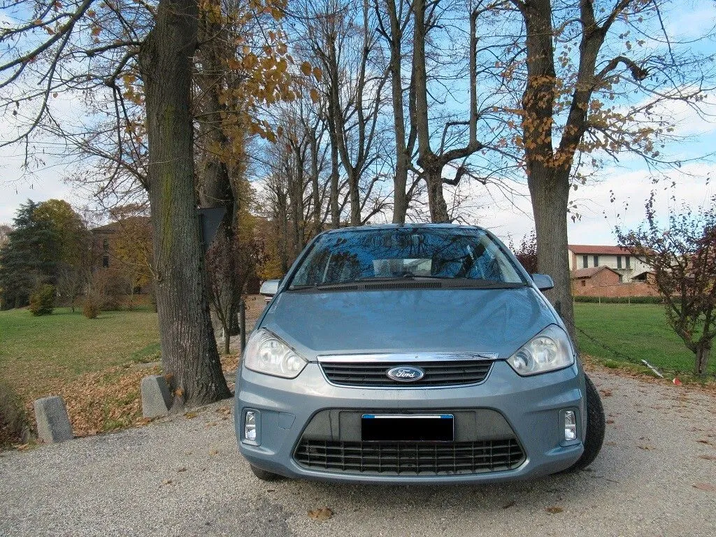 Ford C-Max 2011 photo 2