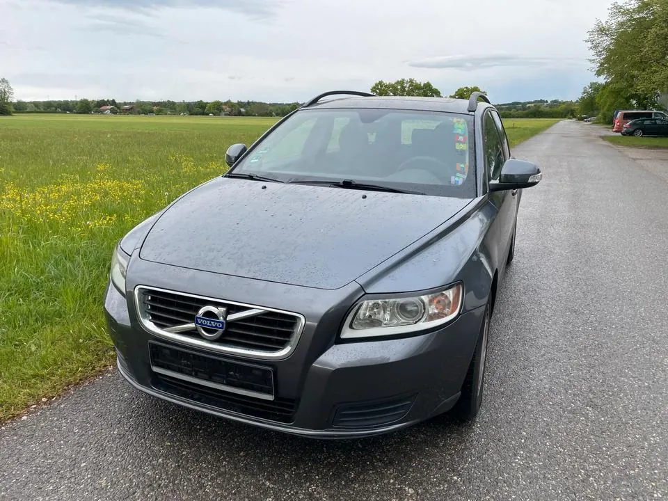 Volvo V50