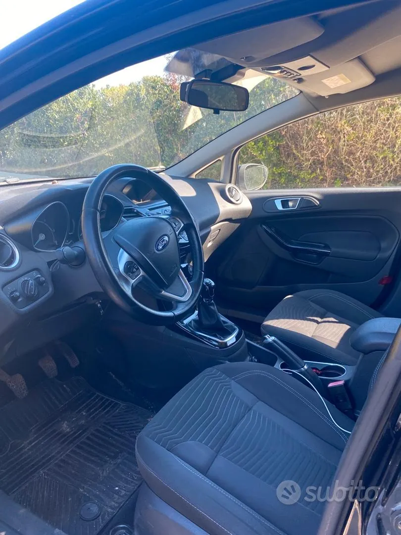 Ford Fiesta 2015 photo 5
