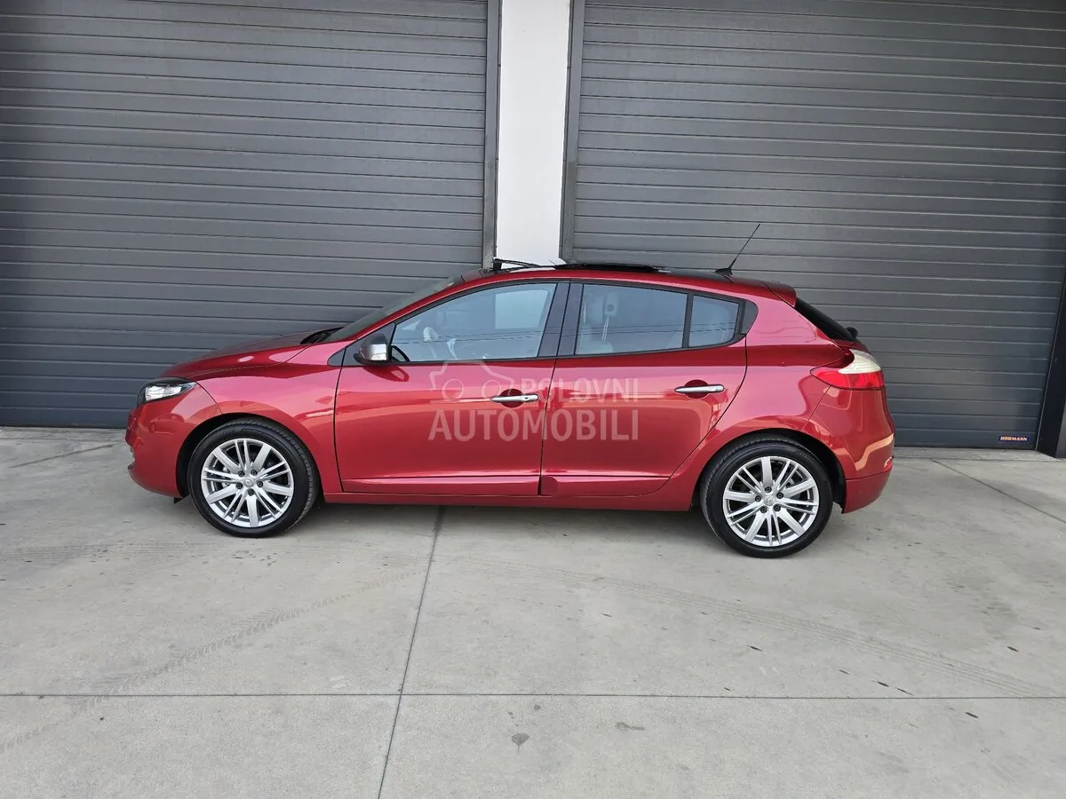 Renault Megane 2012 photo 2