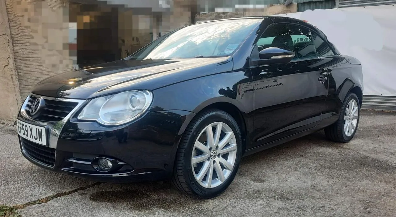 Volkswagen Eos 2010 photo 4