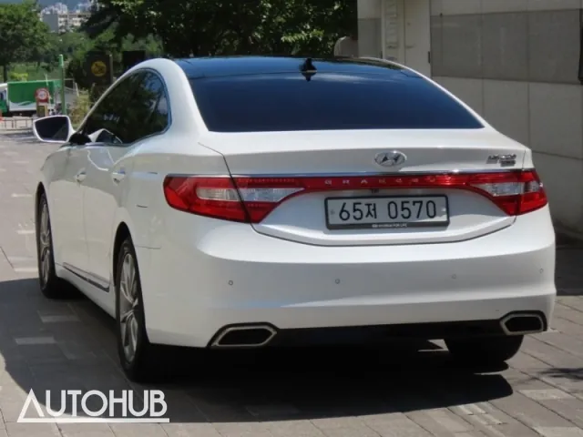 Hyundai Grandeur 2016 photo 4
