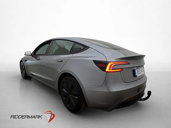 Tesla Model 3 2025 photo 5