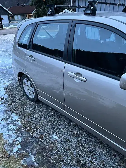 Suzuki Liana 2008 photo 4