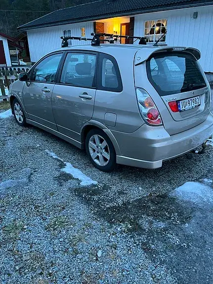 Suzuki Liana 2008 photo 2