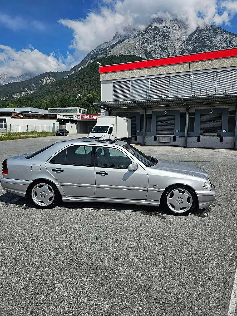 Mercedes-Benz C-Class 1998 photo 3