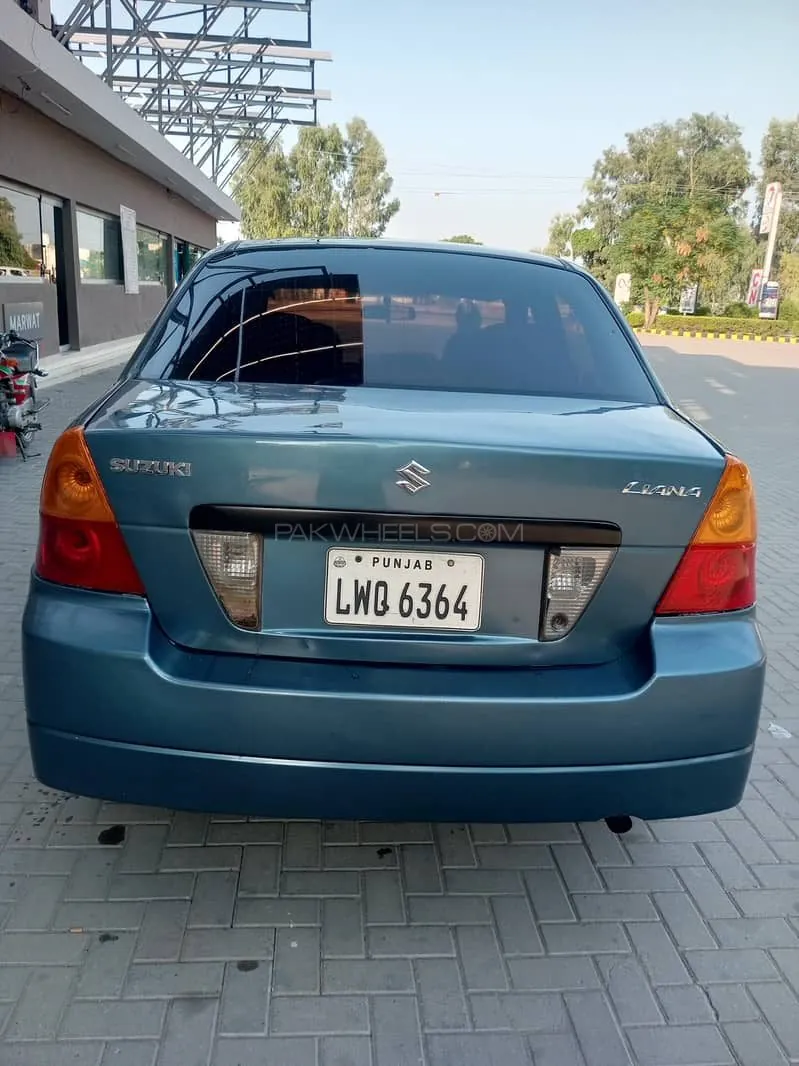 Suzuki Liana