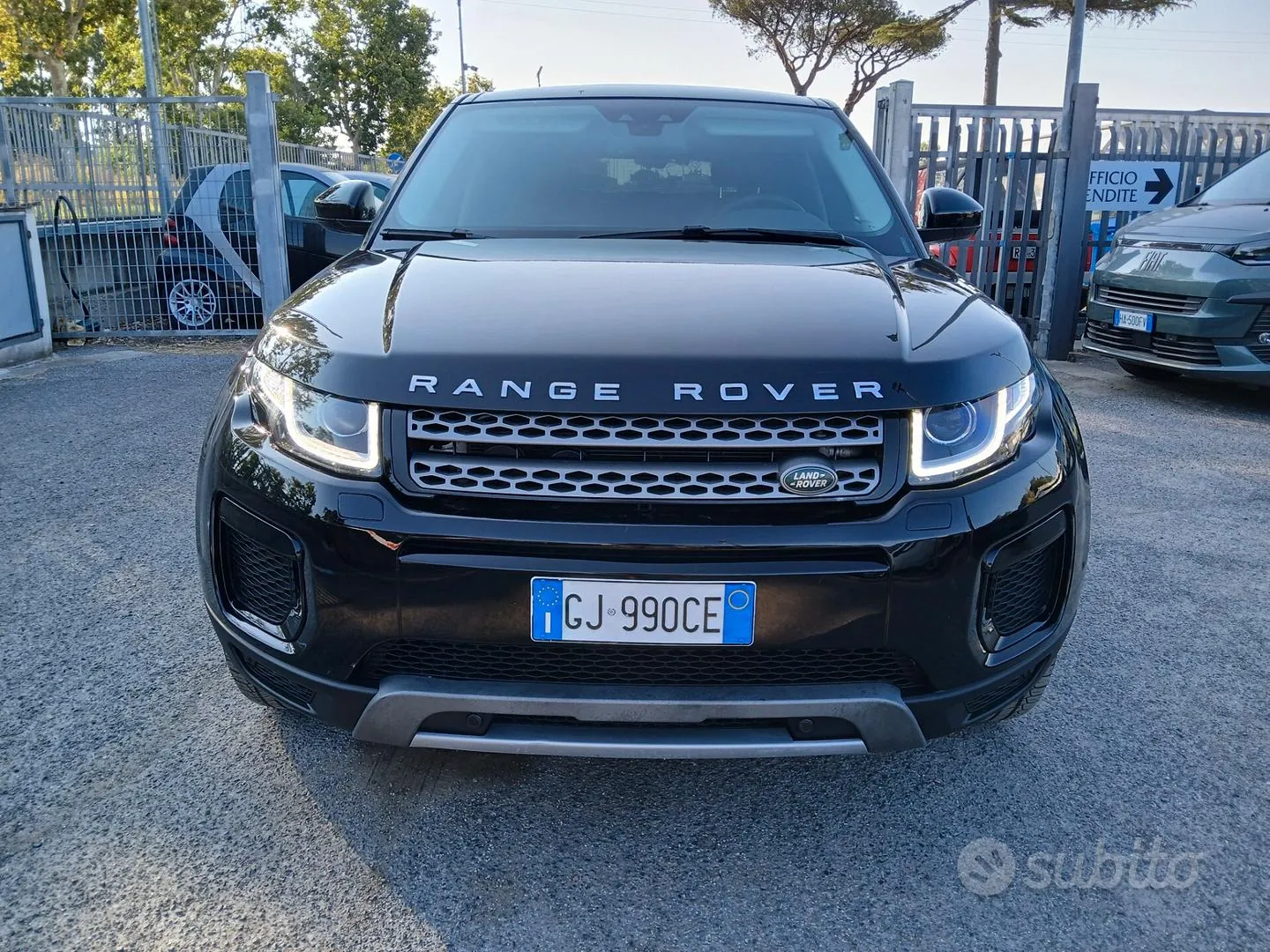 Land Rover Range Rover Evoque 2018 photo 2