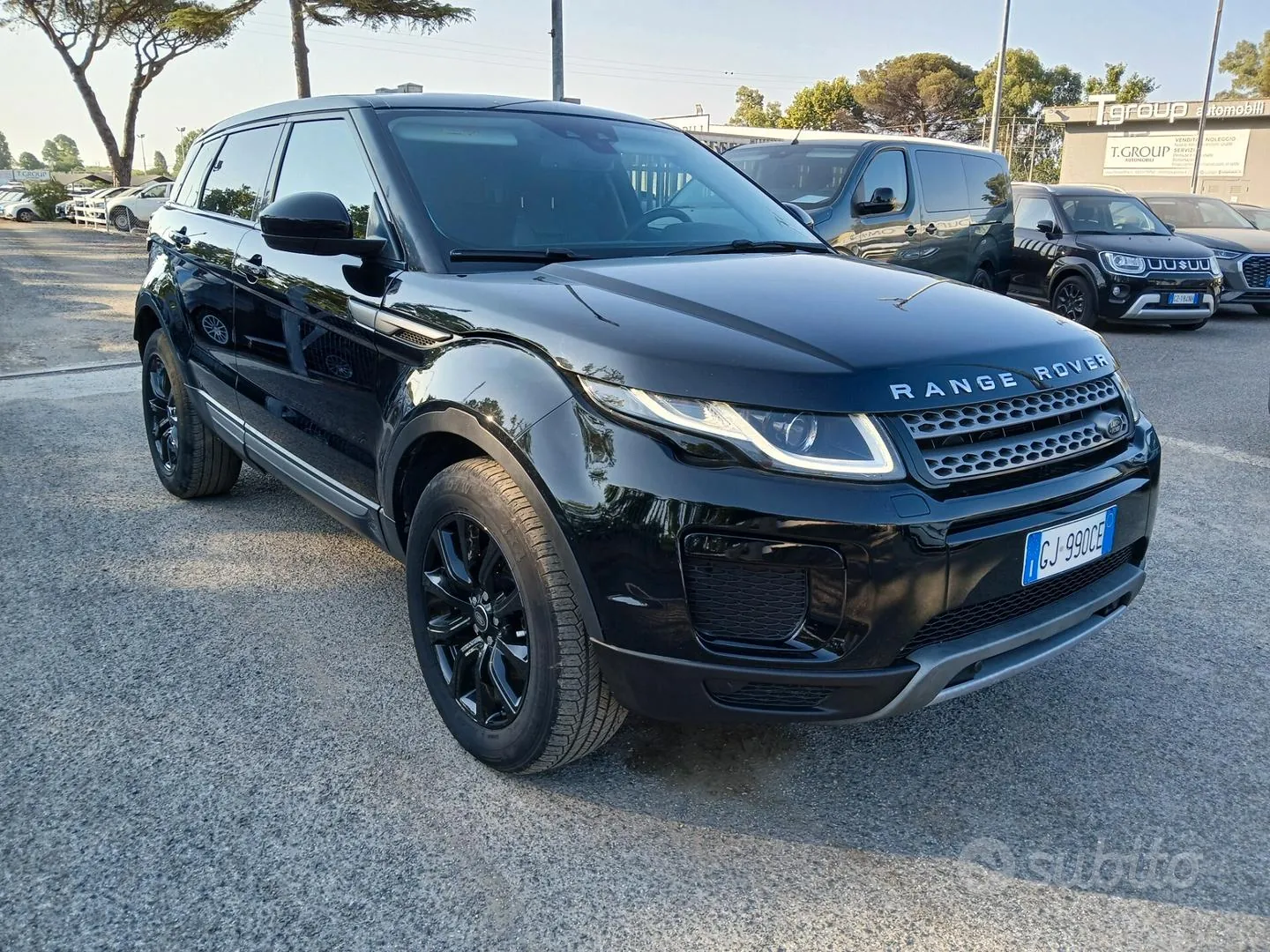 Land Rover Range Rover Evoque 2018 photo 3